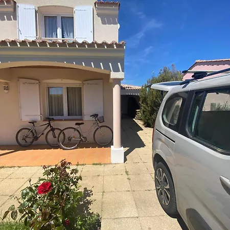 Maison De Sur Feriehus Brem-Sur-Mer